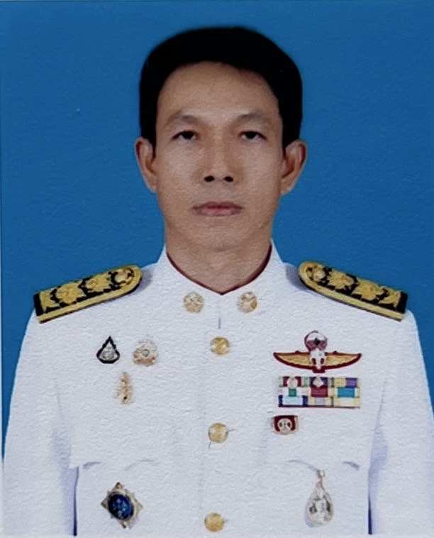 นายอยุธย์  กุมภิโร
