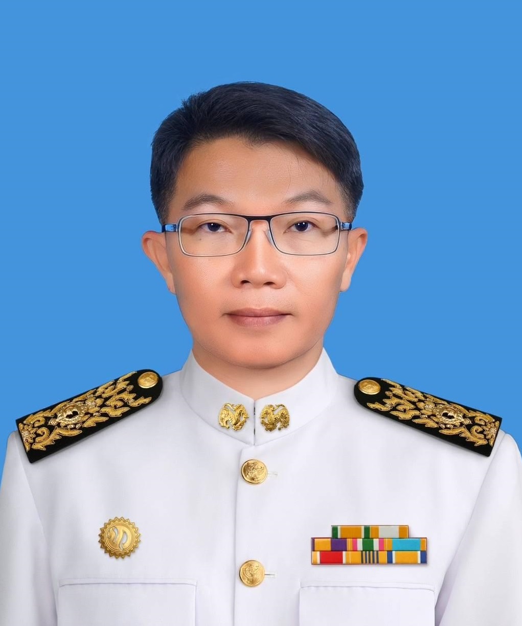 นายชัชวาล  ตั้งวัฒนสุวรรณ